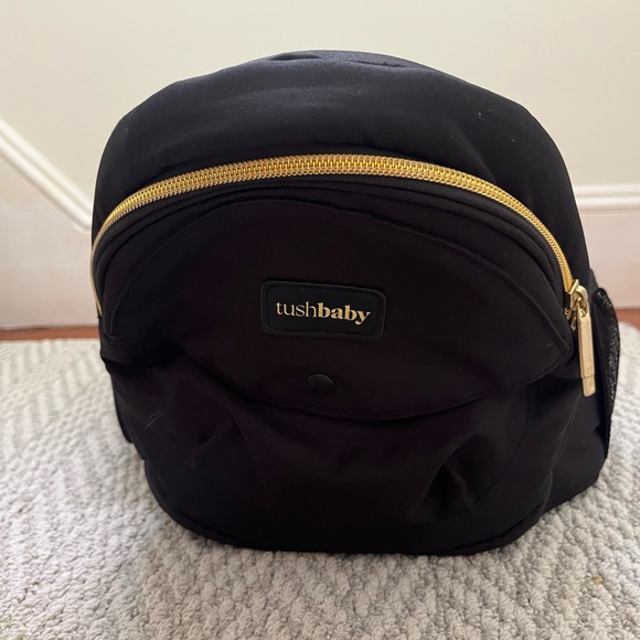 TushBaby Hip Carrier - Picture 3 of 8